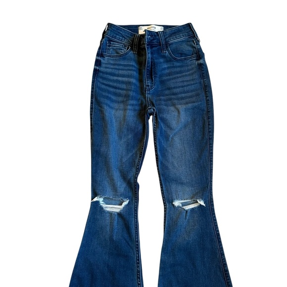 Hollister| Women’s High-Rise Ripped Blue Wash Flare Jeans- Size w23 short - Picture 3 of 11